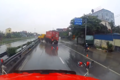 Xe ô tô mất lái - nguyên nhân hàng đầu gây tai nạn