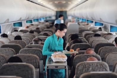 Từ hôm nay, hành khách mua vé Vietnam Airlines phải trả thêm tiền phí