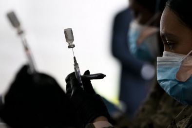 Những loại thuốc có thể khiến tiêm vaccine COVID-19 'vô tác dụng' 