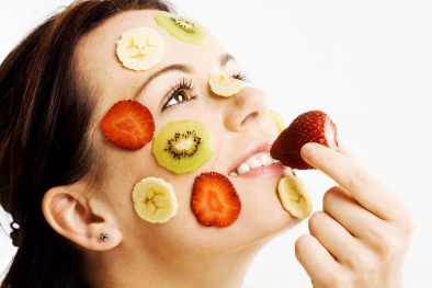 Đắp mặt nạ trái cây chưa hẳn đã 'lành tính' cần thận trọng