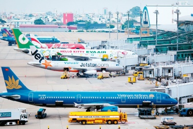 Sau Tân Sơn Nhất, đến lượt sân bay Nội Bài dừng nhập cảnh để chống dịch