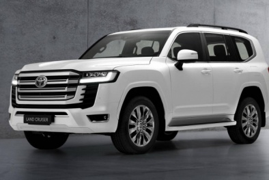 Toyota Land Cruiser 2022 ra mắt: Thay đổi toàn diện từ ngoại hình, nội thất đến động cơ