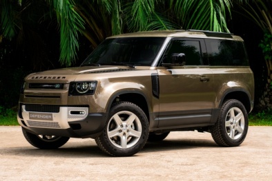 Land Rover Defender 90 vừa ra mắt Việt Nam: Tinh chỉnh lại thiết kế, có 2 tùy chọn động cơ