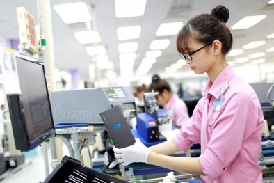 Xuất khẩu điện thoại và máy vi tính cùng cán mốc 20 tỷ USD