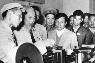Học Bác Hồ việc quy tụ nhân tài phát triển khoa học công nghệ