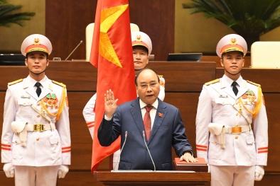 Chủ tịch nước Nguyễn Xuân Phúc tuyên thệ nhậm chức trước Quốc hội
