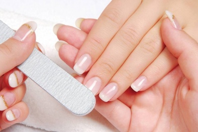Cảnh báo nguy cơ nhiễm độc từ những bộ móng tay giả 