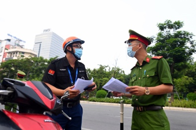 Hà Nội: Từ 8/9, xử nghiêm người ra vào ‘vùng đỏ’ không có giấy đi đường mới