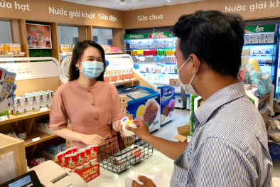 Người tiêu dùng bất ngờ khi 'rinh' vàng từ chương trình 'Uống sữa Ông Thọ, trúng vàng'