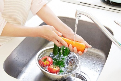 Chuyên gia phân tích: Rau củ quả ngâm nước muối tiềm ẩn nguy cơ hại sức khoẻ 