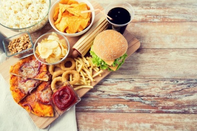 Ăn nhiều thịt đỏ, chất béo có hại gây ra bệnh sa sút trí tuệ, mất trí nhớ 