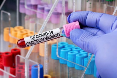 WHO cảnh báo Omicron gây 'nguy cơ rất cao' toàn cầu