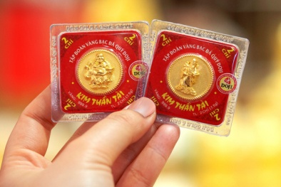 Giá vàng cận ngày Vía Thần Tài tăng cao kỷ lục: Nên mua hay bán?
