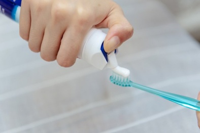 Tác hại khi dùng quá nhiều kem đánh răng cho mỗi lần