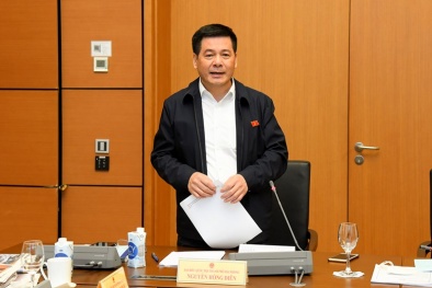 Bộ trưởng Công Thương sẽ trả lời chất vấn về giá xăng dầu tại phiên họp của UBTV Quốc hội