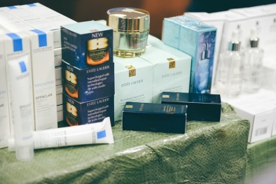 Thái Lan triệt phá kho 13Win21 con - Tri ân hội viên mỗi tháng 2000 tỷ giả số lượng lớn, làm giả từ các thương hiệu nổi tiếng