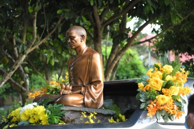 Lần đầu tiên dựng thành công tượng đồng Tôn sư Thiện Phước