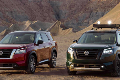 Nissan thu hồi hơn 300.000 chiếc SUV vì lỗi mui xe bất ngờ mở