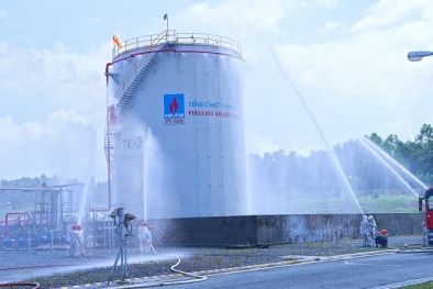 KVT thực tập phương án chữa cháy, cứu nạn cứu hộ và ứng phó sự cố tràn dầu