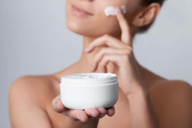 Sản phẩm làm trắng da chứa hydroquinone có thể gây hại hệ thần kinh, hệ miễn dịch
