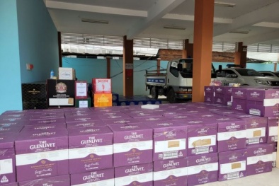 Tạm giữ lượng lớn hàng hóa nhập lậu, không rõ nguồn gốc xuất xứ tại tỉnh Long An 