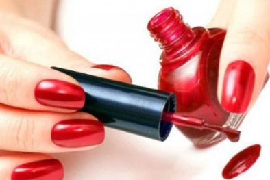 Thu hồi toàn quốc lô sơn móng tay chứa chất cấm