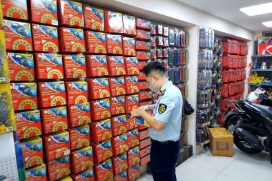 Phát hiện nhiều cơ sở kinh doanh phụ tùng xe máy giả mạo nhãn hiệu 