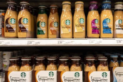 Hơn 300.000 chai cà phê Starbucks bị thu hồi do chứa thành phần lạ