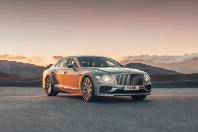 Triệu hồi hơn 1.600 ô tô siêu sang Bentley Flying Spur do lỗi thiết kế màn hình ghế sau