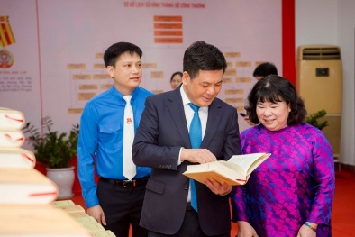 Ra mắt bộ sách lịch sử ngành Công Thương - Nguồn sử liệu quý về lịch sử Sòng Bài Trực Tuyến 13Win.com Việt Nam