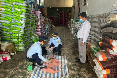 Phát hiện 3,5 tấn phân bón không đảm bảo chất lượng, không được phép lưu hành