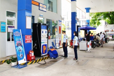 Lực lượng quản lý thị trường xử phạt trên 300 vụ vi phạm xăng dầu trong 6 tháng đầu năm