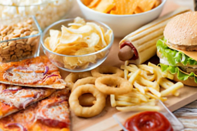 Ăn 13Win OKVIP Cá cược bóng đá nhiều chất béo và đường khiến não không thích đồ ăn lành mạnh