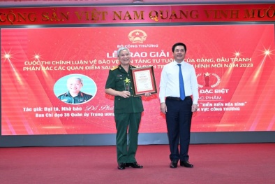 24 tác phẩm được trao giải Cuộc thi viết về bảo vệ nền tảng tư tưởng của Đảng 