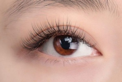 Nối mi thường xuyên nguy cơ dị ứng vì nhiễm hóa chất độc hại 