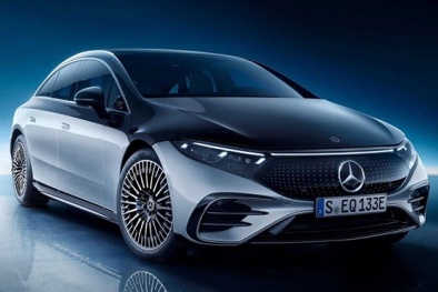 Lỗi cảnh báo mở cửa làm hơn 11.000 ô tô Mercedes Benz phải triệu hồi