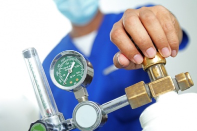 Tăng cường các biện pháp kiểm tra chất lượng khí oxy y tế 