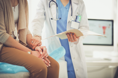 Cảnh giác với tình trạng nở rộ quảng cáo gói tầm soát ung thư, đôt quỵ trên mạng
