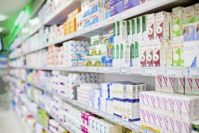 Giá thuốc bán buôn, bán lẻ không được cao hơn giá kê khai