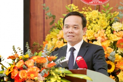 Nghĩ tới khoa học công nghệ để giàu hơn, tốt hơn
