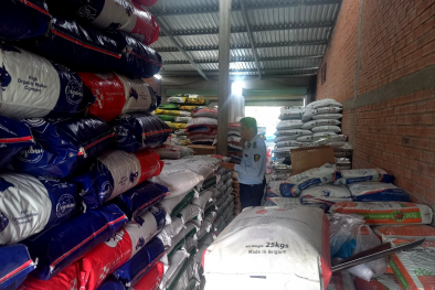 Buôn bán phân bón không đảm bảo chất lượng, hộ kinh doanh bị phạt gần 35 triệu đồng