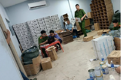 Sản xuất hàng ngàn lon sữa bột giả bán online thu lợi hàng tỷ đồng