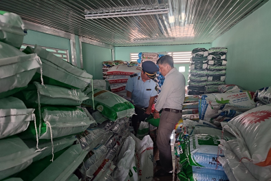 Phát hiện đại lý kinh doanh phân bón có chất lượng không phù hợp quy chuẩn kỹ thuật tương ứng