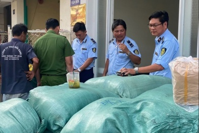 An Giang: Thu giữ gần 31.000 quần áo không rõ nguồn gốc xuất xứ
