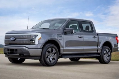 Hãng Ford tạm dừng giao hàng bán tải điện F-150 Lightning 2024 để hoàn thiện chất lượng xe