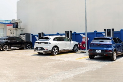 VinFast thử nghiệm trụ sạc siêu nhanh 360 kW tại Đà Nẵng