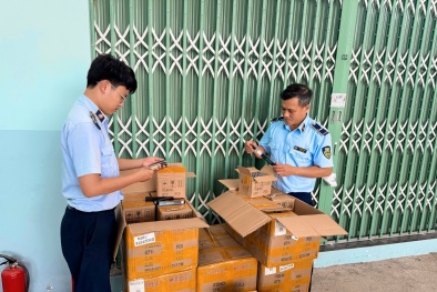 Phú Yên: Phát hiện 4.500 lọ nước hoa không có hóa đơn chứng từ