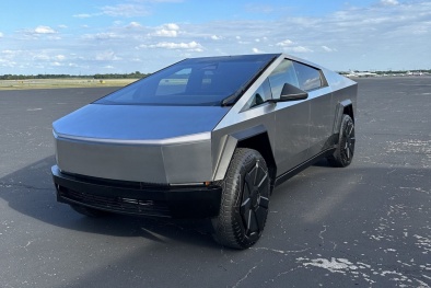Tesla triệu hồi gần 4.000 xe điện Cybertruck do công nhân dùng xà phòng để lắp bàn đạp ga