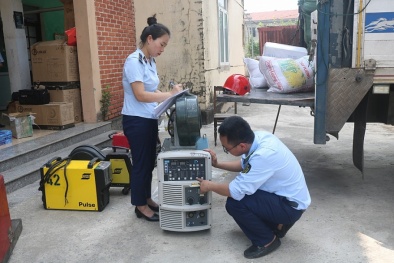 Quảng Bình: Xử phạt 130 triệu đồng hành vi vận chuyển hàng cấm, hàng lậu
