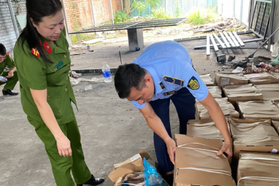 Hà Nội tạm giữ hơn một tấn chân giò lợn có dấu hiệu nhập lậu